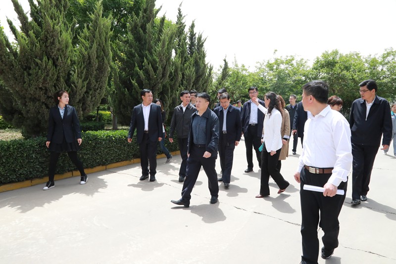 熊良虎赴韩城渭南铜川加入水污染防治“一法一条例”执法检查