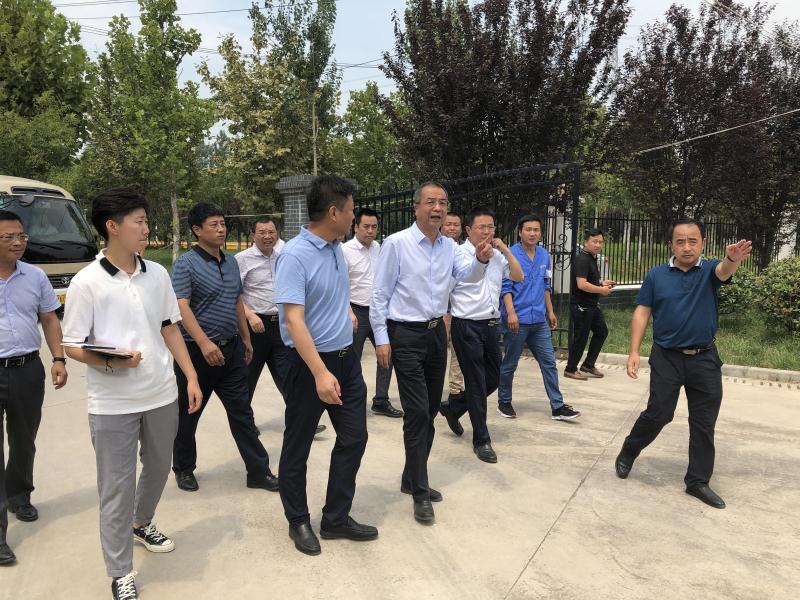西安市副市长杨广亭到水情形公司西安市长安区滦镇污水处理厂调研