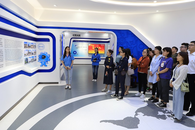 永利集团官网集团团委到法士特集团旅行学习