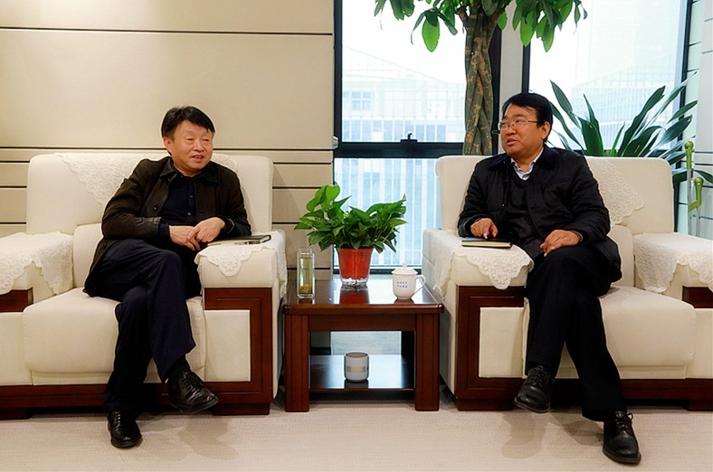 熊良虎会见宝鸡市生态情形局党组书记、、、局长赵永怀