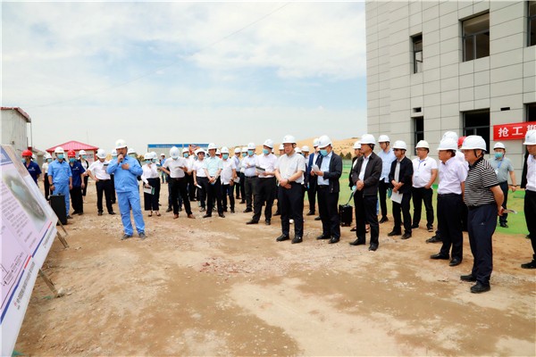 永利集团官网集团复工复产促增添项目观摩聚会与会职员走进大秦国源三秦环保秦邦园区在榆项目