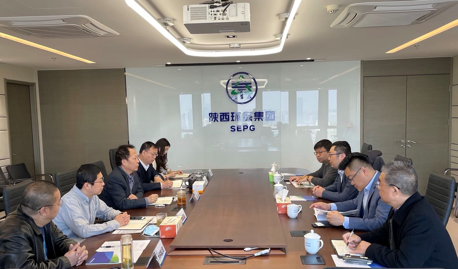 永利集团官网集团与南方创业科技公司交流座谈