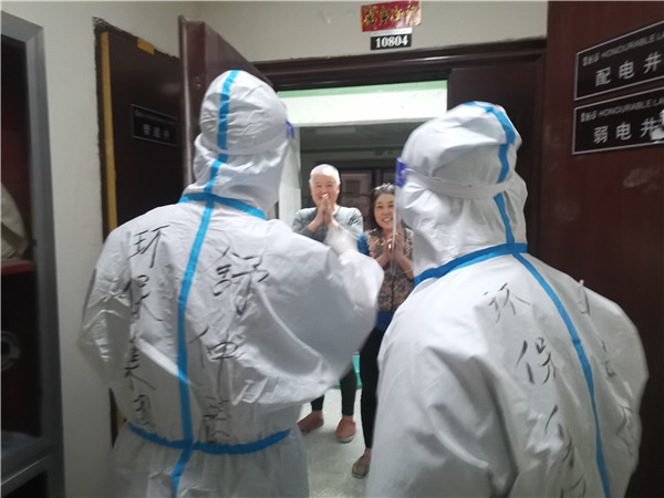 永利集团官网集团：：暂时党支部全力买通群众生涯物资包管“最后一百米”