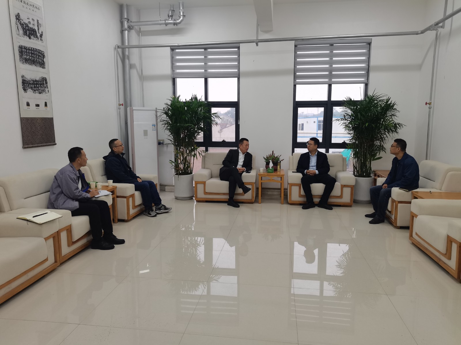 桂宏拜会宝鸡市金台区副区长、、蟠龙新区党工委书记、、管委会主任张斌