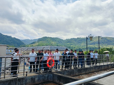 安康市汉滨区城镇污水垃圾处理厂职员到水情形公司五里镇污水处理厂观摩